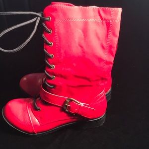 Leather and suede red boots
